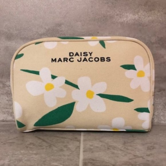 Marc Jacobs Handbags - Marc Jacobs Cosmetic/Travel Bag